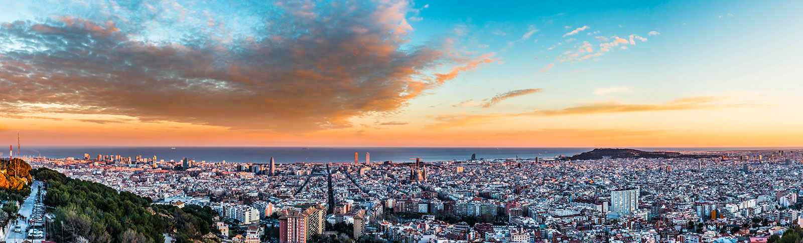 Atardeciendo-en-Barcelona-165X50